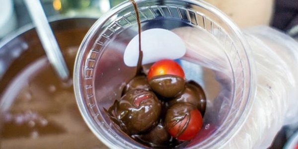 Инструктаж, как самому сделать шоколадные подтеки на торте