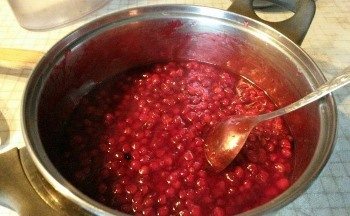 Яркий брусничный пирог: дрожжевой, песочный, простой, с кремом