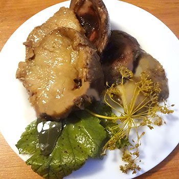 Как подавать соленые и маринованные грузди к столу