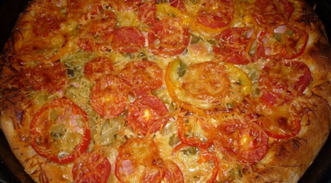 Начинки для пиццы с колбасой, грибами, курицей, фаршем, солеными огурцами, морепродуктами. Рецепты с фото в духовке