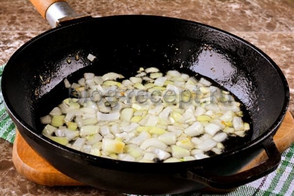 Подлива из фарша — 5 вкусных рецептов приготовления