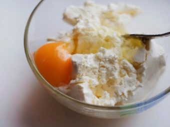 Пышные сырники из творога по классическому рецепту