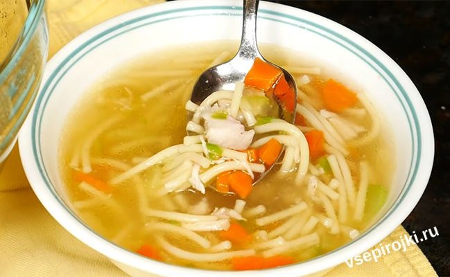 Как сварить вкусный и прозрачный бульон из курицы - пошаговые рецепты с фото