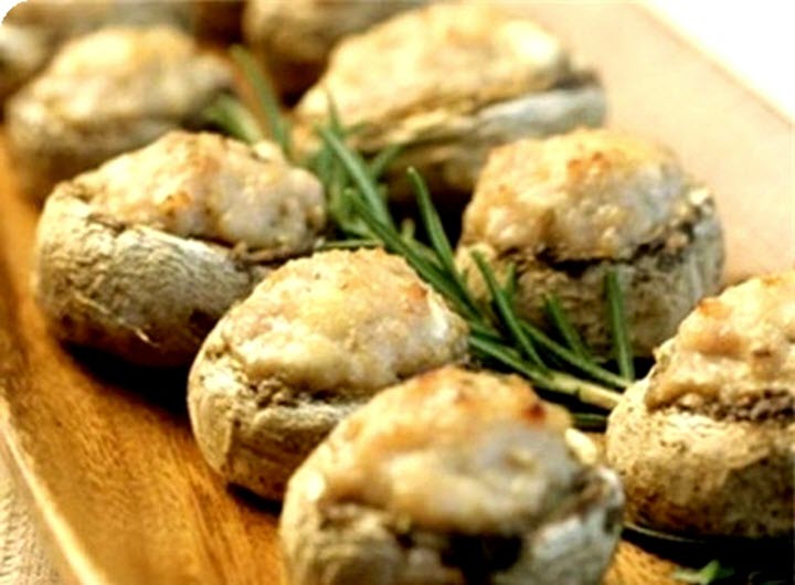 Шампиньоны в микроволновке: выбор продуктов, рецепт, порядок приготовления, фото