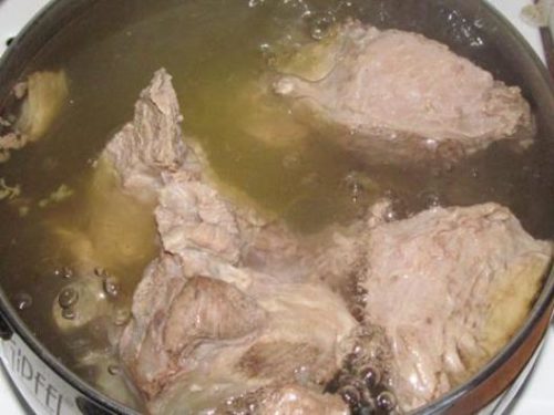 2 рецепта со свеклой: кисло-сладкий борщ и оригинальная паста