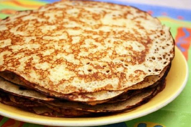 Толстые пышные блины. 3 проверенных и самых вкусных рецепта приготовления