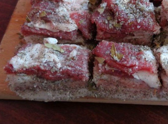 Как убрать соль из сала – Если сало пересолено, что делать? Срочно спасаем продукт!