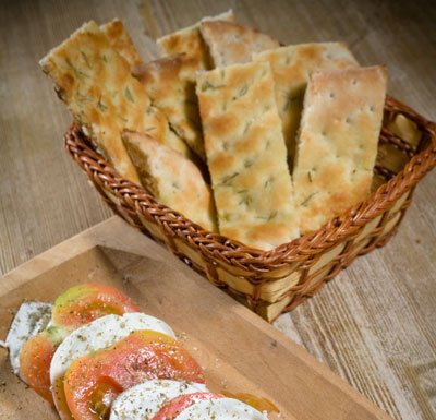 6 вкусных рецептов для хлебопечки: тесто для пиццы, фокачча, багет