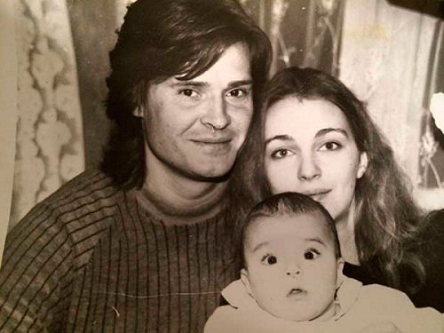 60 лучших фото Агнии Дитковските, ее сына, брата, отца и матери