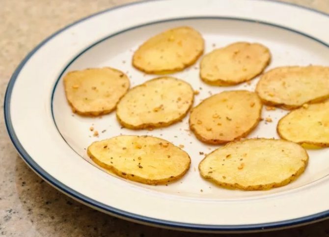 Как приготовить чипсы дома: быстрые и вкусные рецепты