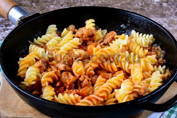Подлива из фарша — 5 вкусных рецептов приготовления