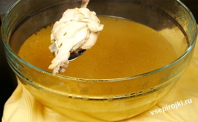 Как сварить вкусный и прозрачный бульон из курицы - пошаговые рецепты с фото