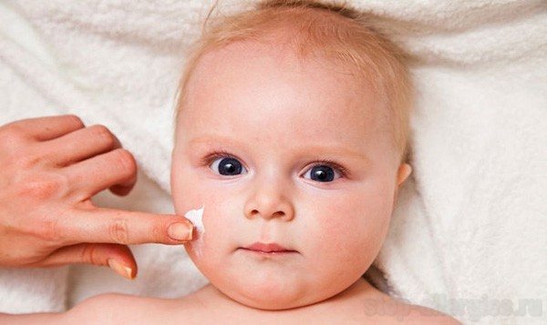 Причины появления сыпи и зуда на голове у взрослого и решение проблемы