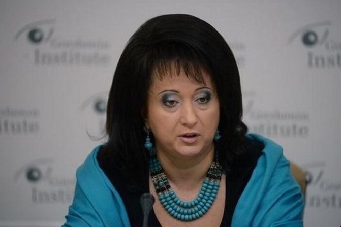 Женщина с прической. Чем знаменита Валентина Петренко, покинувшая Совфед