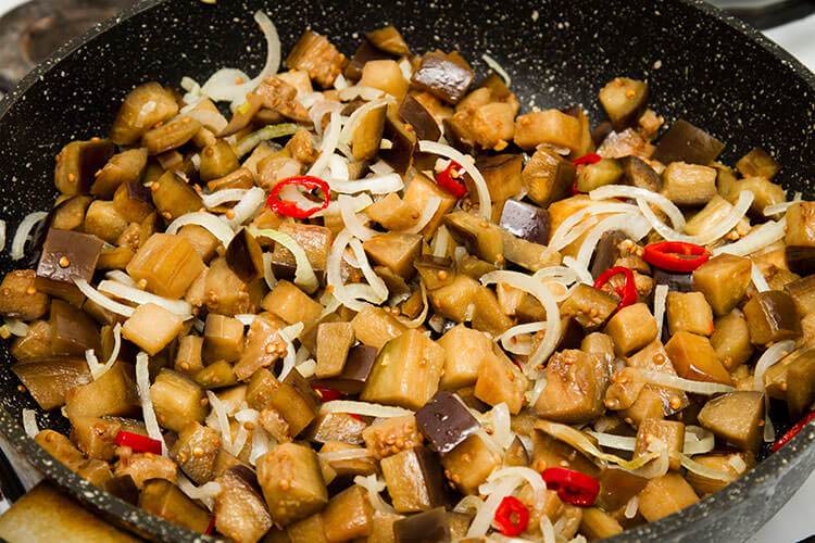Баклажаны тушеные с овощами: рецепты приготовления