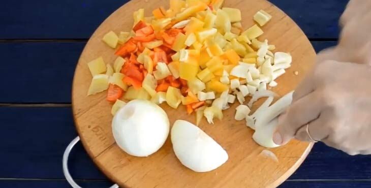 7 рецептов чахохбили из курицы: от классики к экспериментам