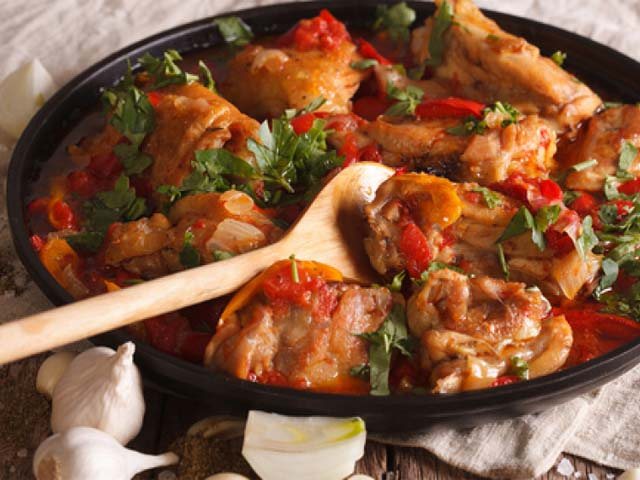 7 рецептов чахохбили из курицы: от классики к экспериментам