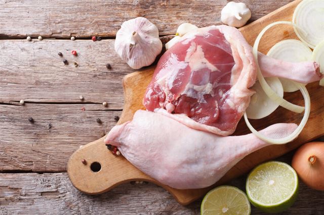 Утка в духовке — сочная и мягкая. Простые и вкусные рецепты в домашних условиях