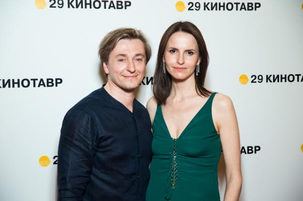 Сергей Безруков выложил в Сети новое фото своих внебрачных детей Ивана и Александры