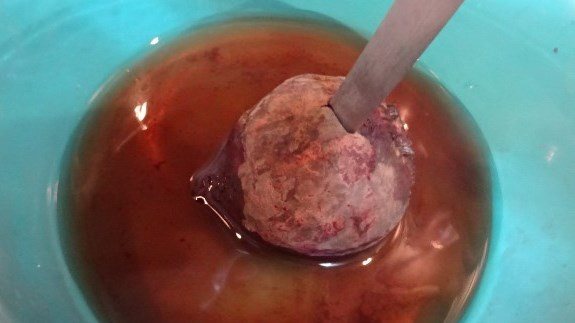 С орехами и черносливом. 6 рецептов полезных салатов из свеклы
