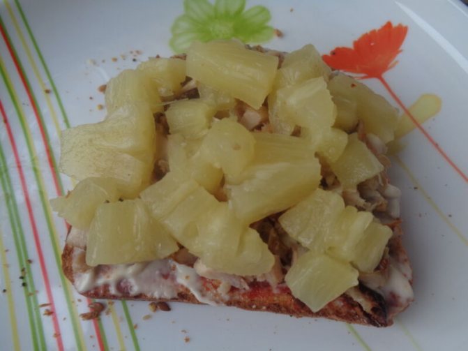 Начинки для пиццы с колбасой, грибами, курицей, фаршем, солеными огурцами, морепродуктами. Рецепты с фото в духовке