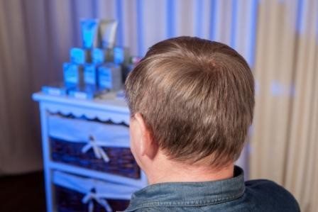 Что делать, если кожа головы сожжена краской: простые рекомендации по лечению