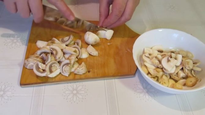 Вкусный салат с курицей: 8 простых рецептов – готовим в домашних условиях