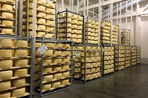 Почему французы считают сыр с плесенью самым лучшим из сыров