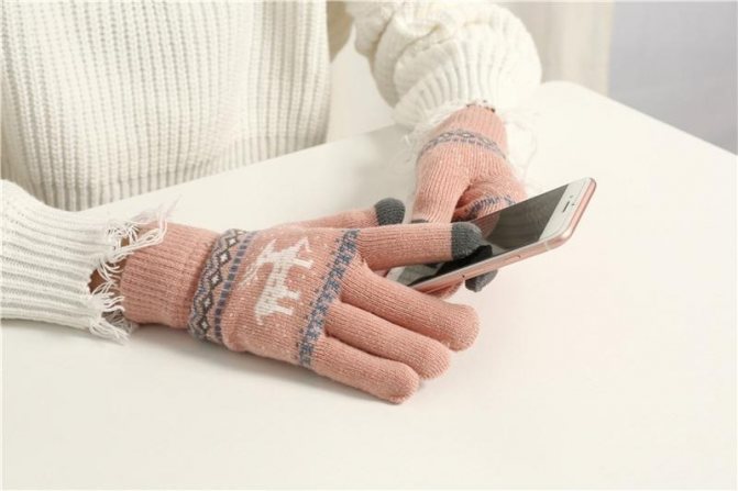 Перчатки короткие с чем носить. Как сочетать шапку и перчатки с верхней одеждой