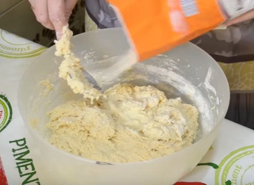 Как приготовить вкусное тесто для пирога — 9 способов!