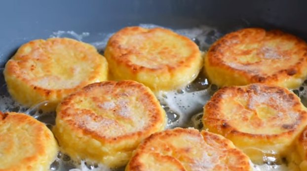 Сырники из творога в духовке — 10 вкусных рецептов