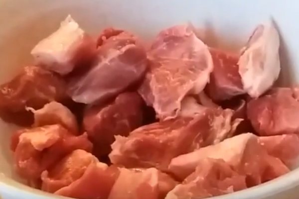 Шашлык в духовке: 5 простых рецептов мягкого и сочного мяса + секрет маринада