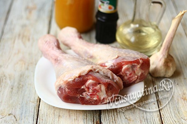 Голени индейки запеченные в духовке — 6 вкусных и быстрых рецептов