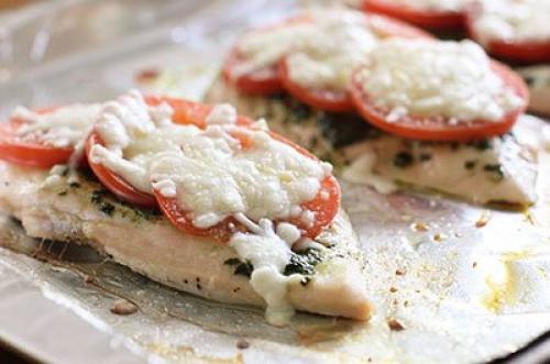 Как приготовить куриную грудку диетическую. Диетическая куриная грудка — рецепты с фото