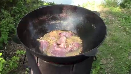 Как приготовить узбекский плов в казане на костре