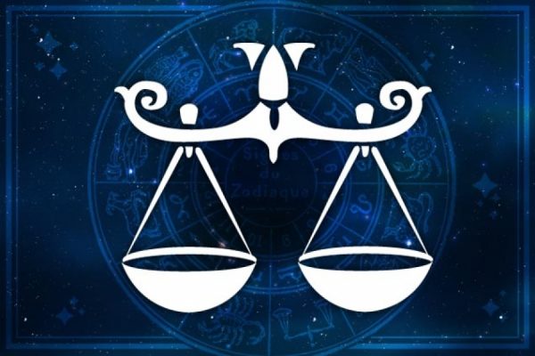 Как проявляется влюбленность мужчины весы