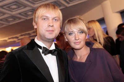 Как выглядят и чем занимаются первые жены комиков?