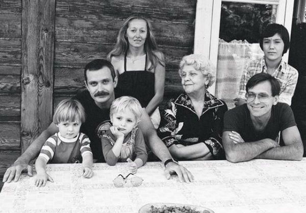 Личная жизнь Михалкова: романы на стороне и был ли развод?