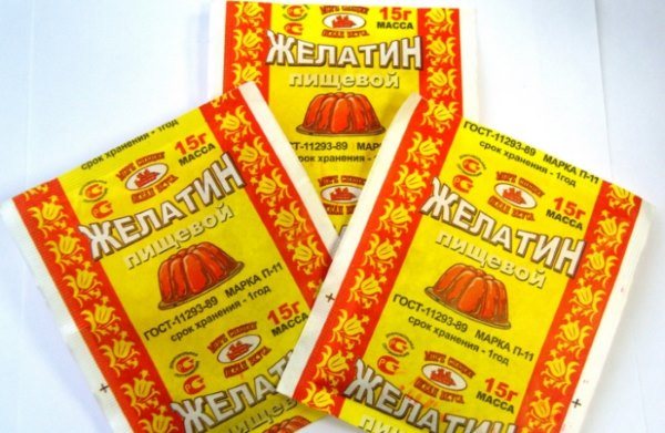 Методы и средства: как правильно зачесать волосы назад мужчине