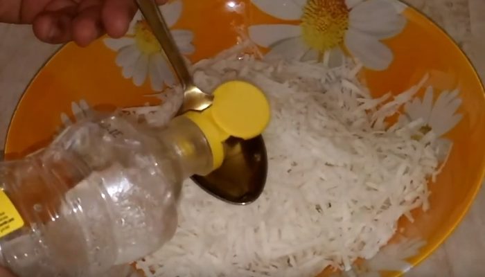 Как быстро и вкусно приготовить салат из черной редьки