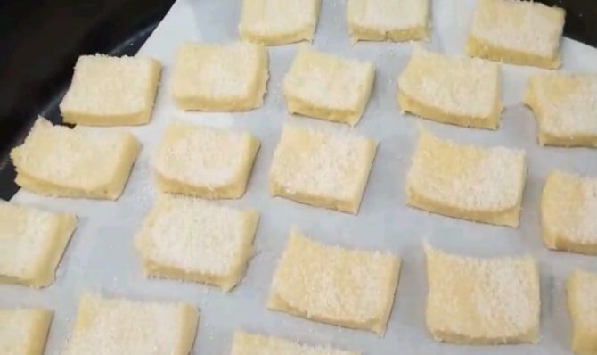 Вкусные булочки на сметане: особенности приготовления, рецепты и отзывы