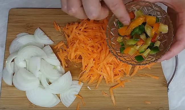 нарезанные овощи