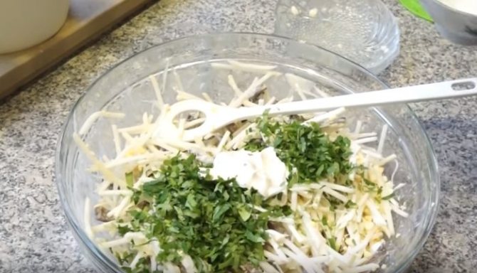 Как быстро и вкусно приготовить салат из черной редьки