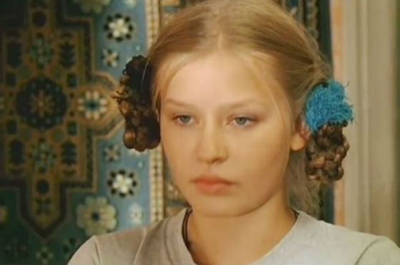 Первая роль Юлии Пересильд («Участок»)