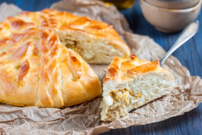 Пирог с капустой и яйцом