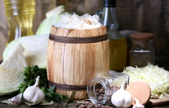 Принципы хранения квашеной капусты. Можно ли ее сохранить до весны?