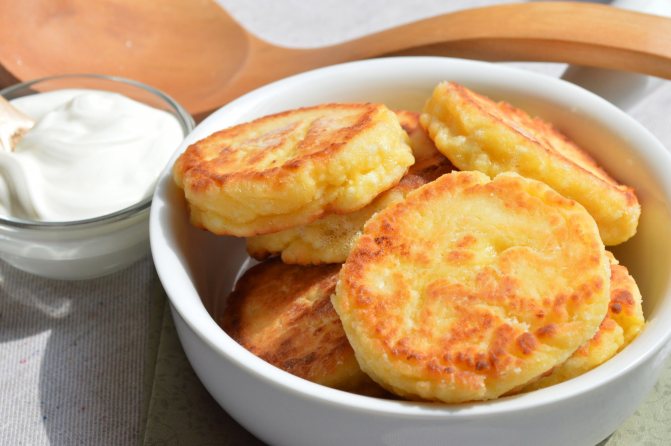 Сырники из творога в духовке — 10 вкусных рецептов