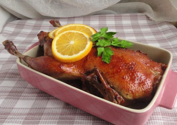 Рождественский гусь с яблоками