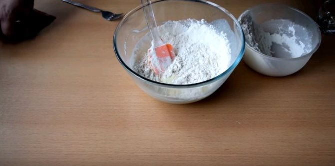 Вкусные булочки на сметане: особенности приготовления, рецепты и отзывы