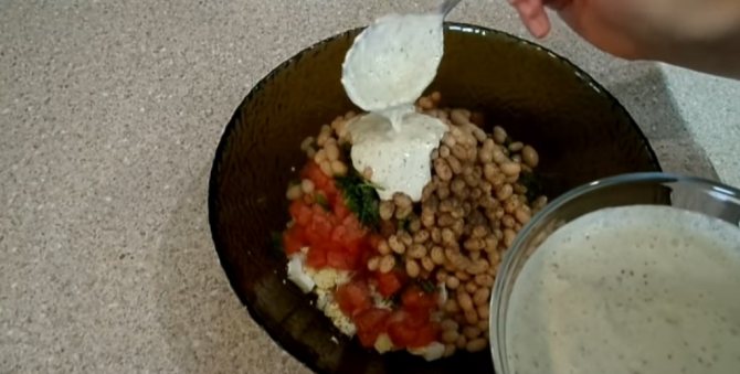 Салат с консервированной фасолью. 11 очень вкусных рецептов